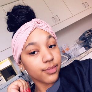 Meet your Posher, Imani